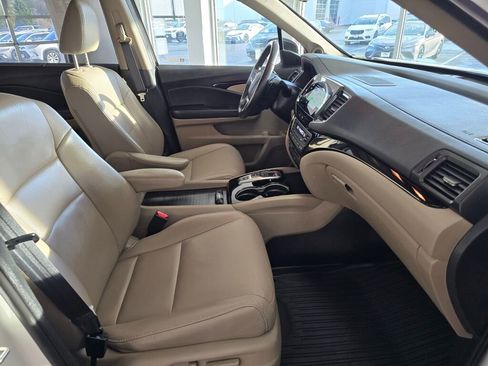 Used 2020 Honda Pilot Touring image 46