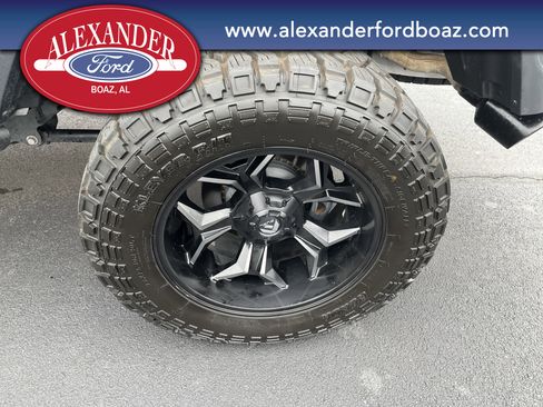 Used 2020 Jeep Gladiator Rubicon image 12