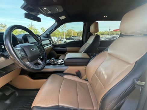 Used 2022 Ford F150 Lariat image 12