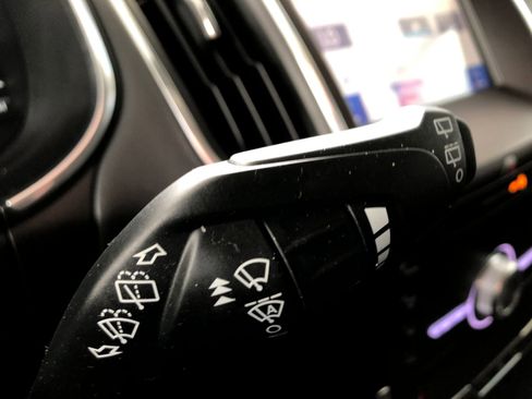 Used 2020 Ford Edge Titanium w/ Class II Trailer Tow Package image 33