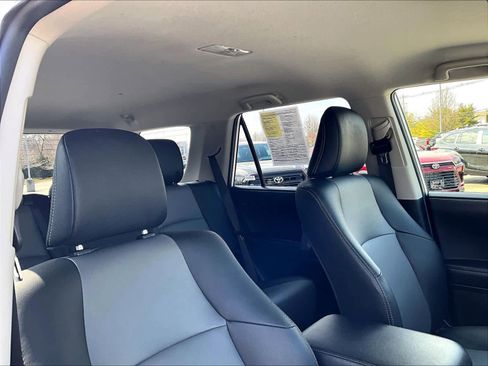 Used 2024 Toyota 4Runner SR5 Premium image 37