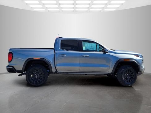 New 2026 GMC Canyon Elevation RWD image 3