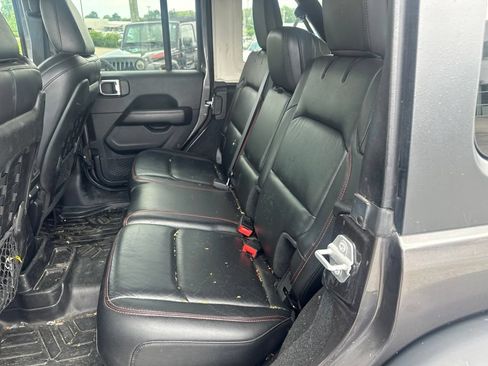 Used 2018 Jeep Wrangler Unlimited Rubicon AWD/4WD image 11
