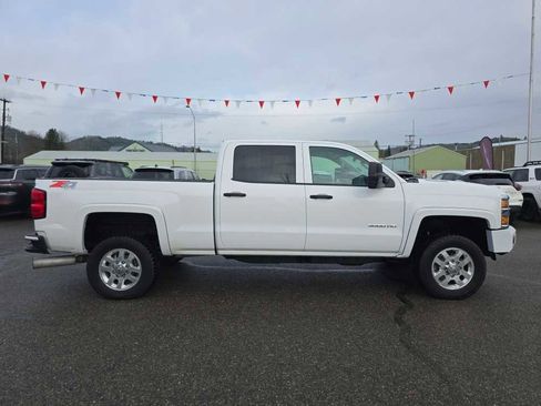 Used 2015 Chevrolet Silverado 3500 LT image 6