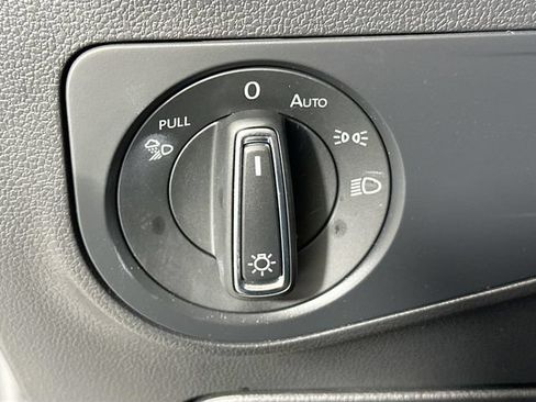 Used 2022 Volkswagen Tiguan SEL R-Line AWD/4WD image 25