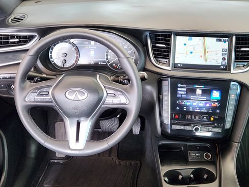 Used 2023 INFINITI QX50 Sport FWD image 29