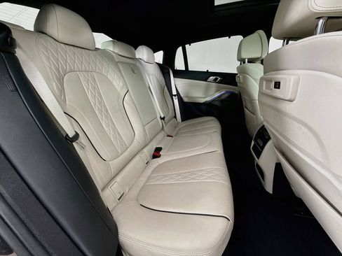 Used 2023 BMW X6 M50i w/ Dynamic Handling Package AWD/4WD image 28