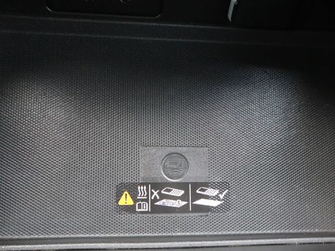 Used 2022 Chevrolet Tahoe High Country image 19