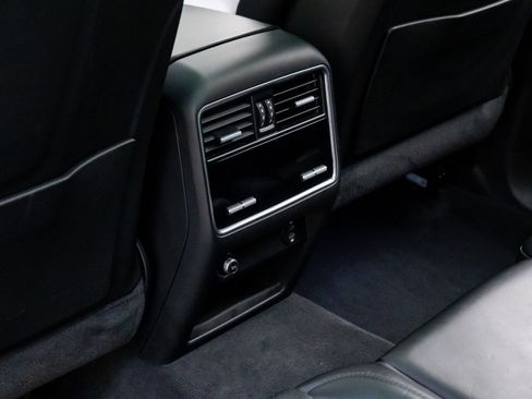 Used 2021 Porsche Cayenne GTS image 19