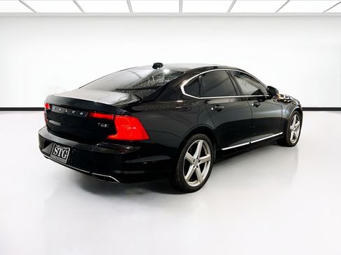 Used 2017 Volvo S90 T6 Inscription w/ Vision Package image 4