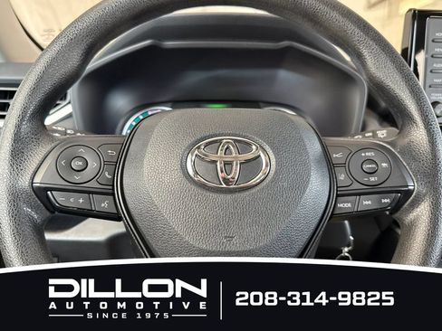 Used 2022 Toyota RAV4 LE AWD/4WD image 25