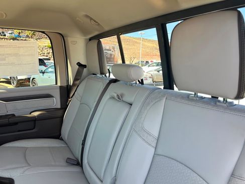 New 2026 RAM 2500 Laramie AWD/4WD image 20