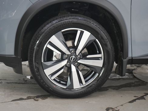 Used 2025 Nissan Rogue SL w/ SL Premium Package AWD/4WD image 30
