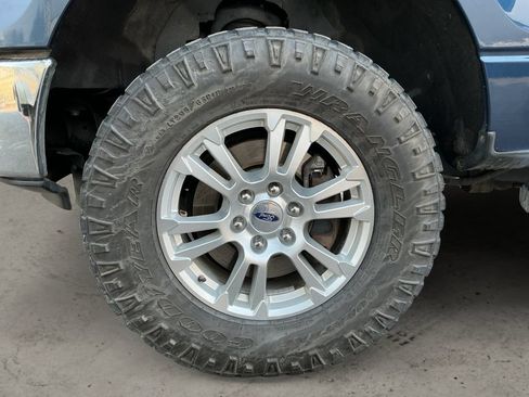 Used 2014 Ford F150 XLT w/ Equipment Group 302A Luxury AWD/4WD image 9