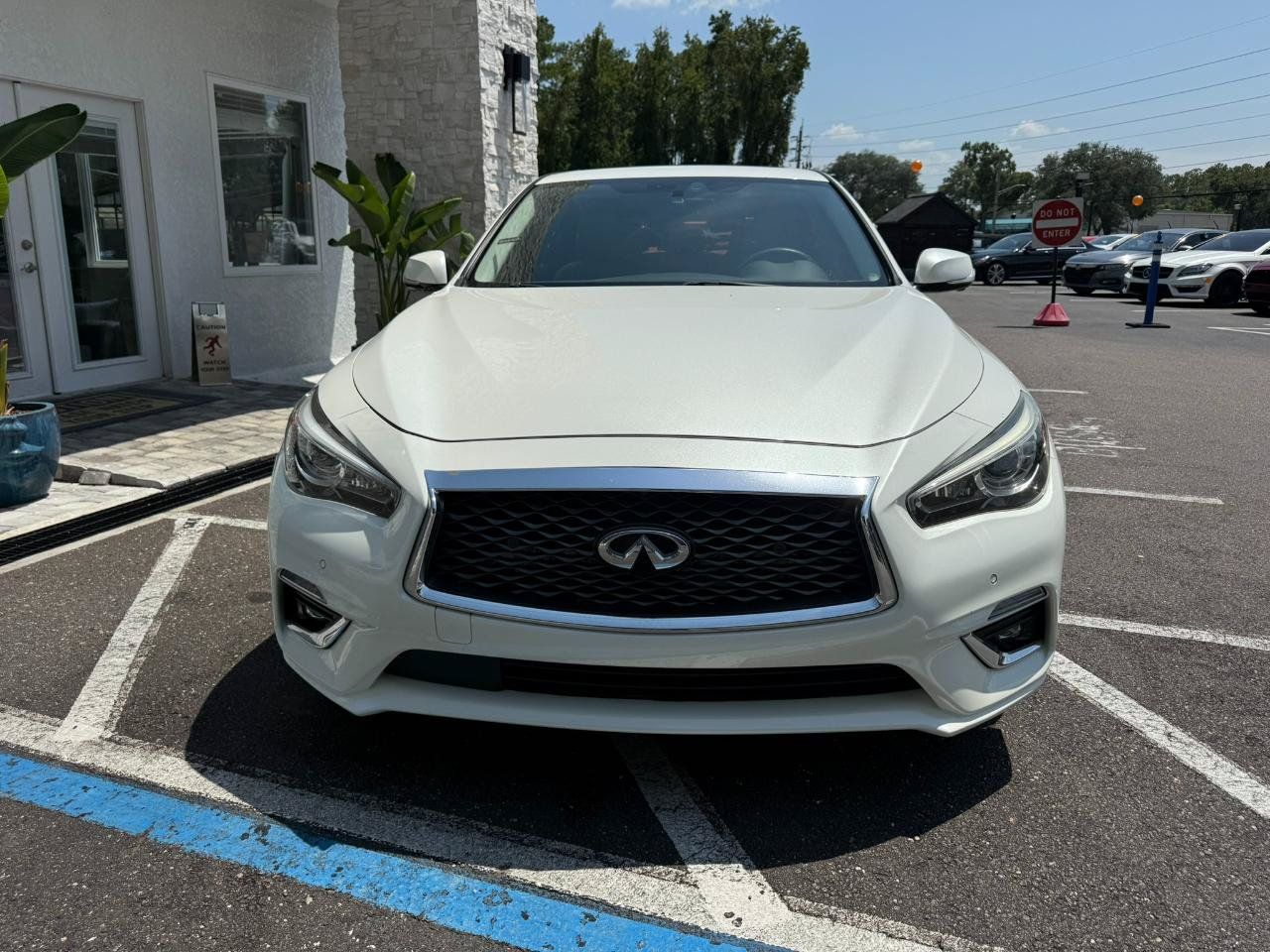 Used 2018 INFINITI Q50 Luxe w/ Sensory Package (Luxe) RWD image 9