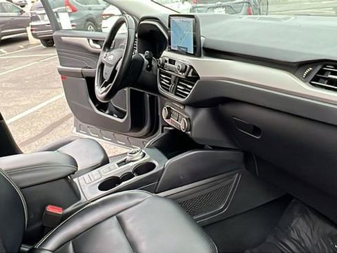 Used 2022 Ford Escape SEL w/ Technology Package image 13