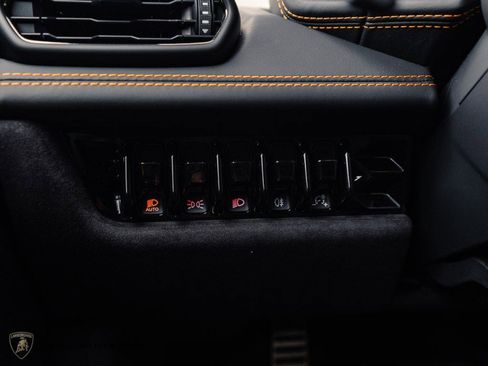 Used 2024 Lamborghini Huracan Sterrato image 24