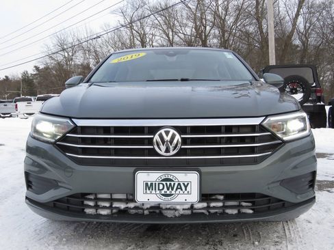 Used 2019 Volkswagen Jetta SEL w/ Cold Weather Package image 2