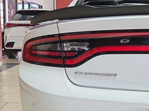 Used 2023 Dodge Charger SXT image 12