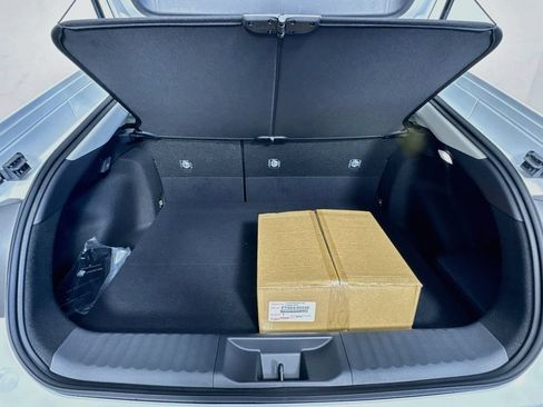 Used 2026 Toyota Prius Plug-In Hybrid FWD image 26
