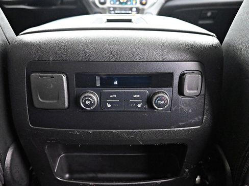 Used 2020 GMC Yukon SLT image 31