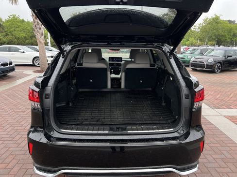 Used 2022 Lexus RX 350L Luxury w/ Accessory Package (Z1) FWD image 34