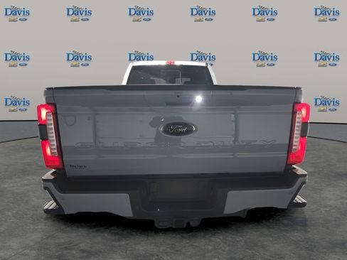 New 2025 Ford F250 Lariat w/ Lariat Ultimate Package image 4
