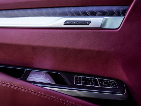 Used 2026 Cadillac Escalade Luxury w/ Touring Package image 39