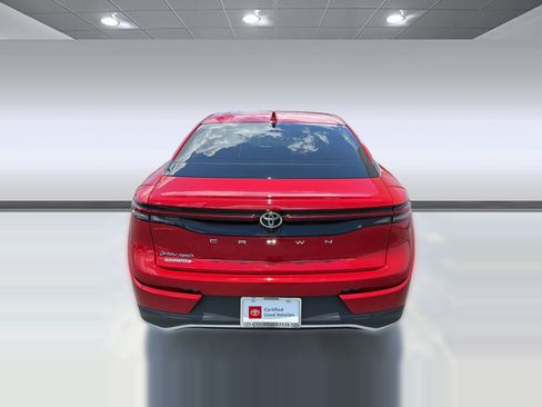 Certified 2024 Toyota Crown AWD/4WD image 10