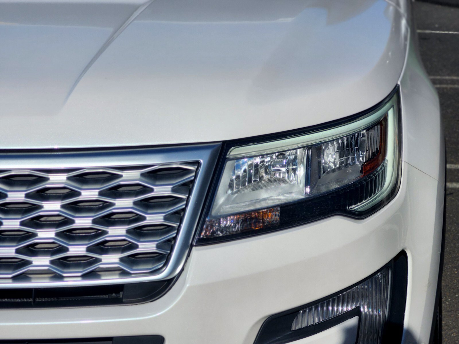 Used 2017 Ford Explorer Platinum AWD/4WD image 8