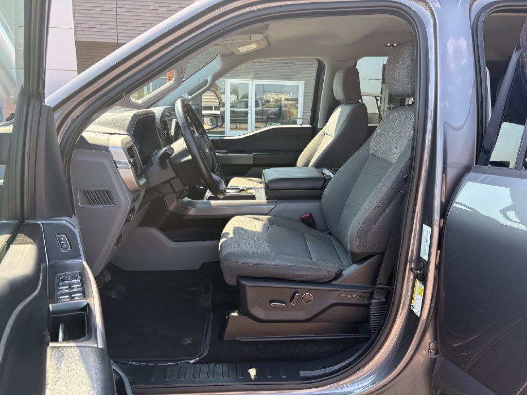 Used 2021 Ford F150 XLT w/ Equipment Group 302A High AWD/4WD image 10