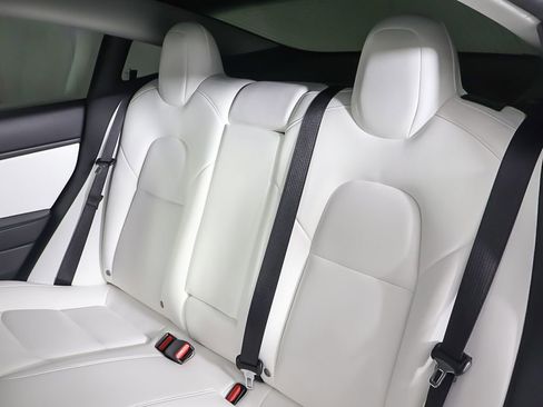 Used 2019 Tesla Model 3 Performance image 33