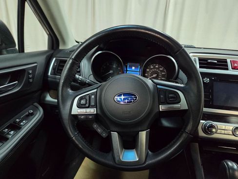 Used 2017 Subaru Outback 2.5i Limited AWD/4WD image 30
