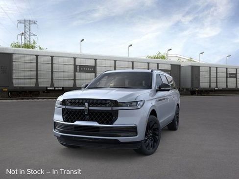 New 2025 Lincoln Navigator L Reserve w/ Jet Appearance Package image 2