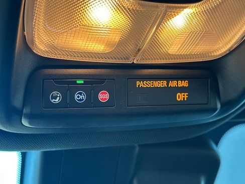 Used 2023 Chevrolet TrailBlazer RS w/ Sun and Liftgate Package FWD image 23