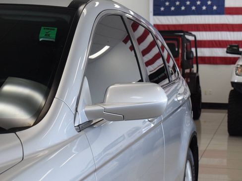 Used 2011 Honda CR-V EX-L image 9