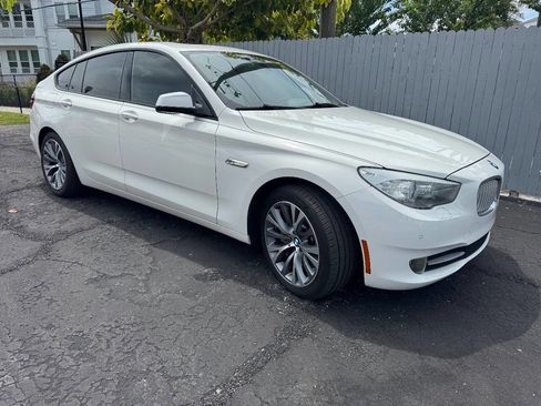 Used 2012 BMW 550i Gran Turismo w/ Convenience Pkg image 1