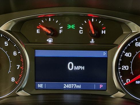 Used 2024 Chevrolet Blazer LT w/ Convenience Package AWD/4WD image 19