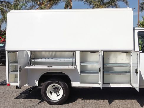 Used 2024 Ford E-350 and Econoline 350 Super Duty w/ Power Windows & Locks Group RWD image 12
