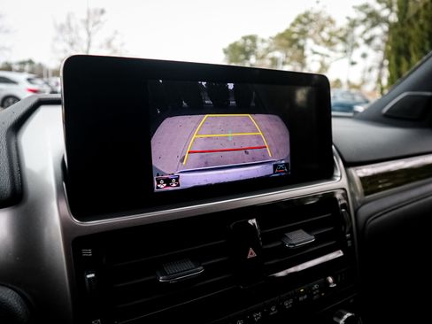 Used 2023 Lexus GX 460 Premium w/ Premium Package image 25