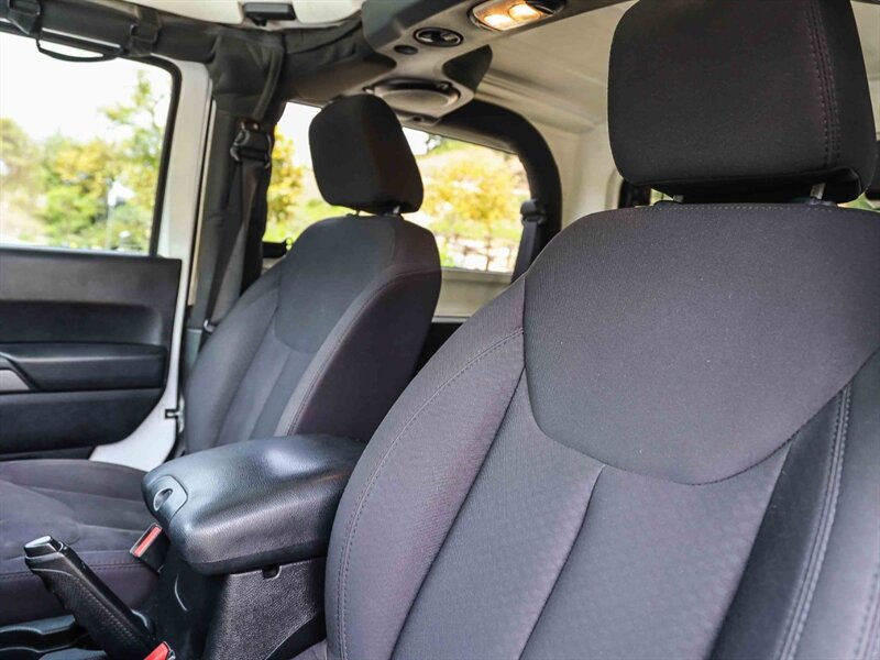 Used 2014 Jeep Wrangler Sport AWD/4WD image 23