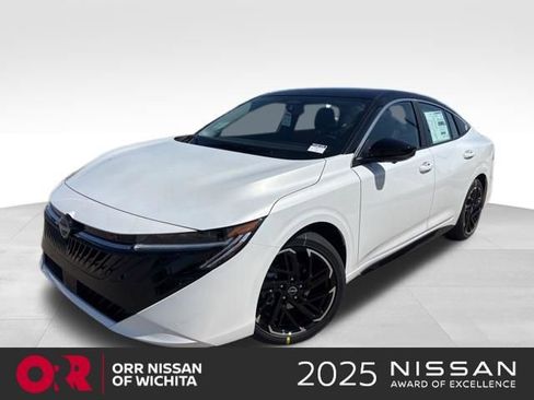 New 2026 Nissan Sentra SR FWD image 1
