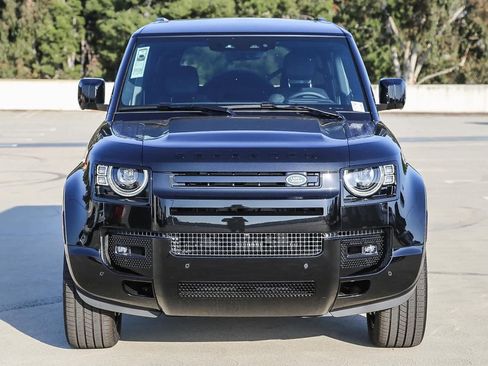 New 2025 Land Rover Defender 130 V8 image 2