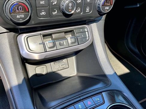 Used 2020 GMC Acadia AT4 w/ Driver Alert Package II AWD/4WD image 15
