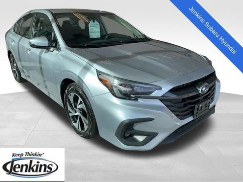 Certified 2025 Subaru Legacy Premium AWD/4WD image 1