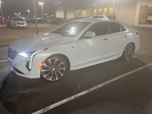 Used 2022 Cadillac CT4 Premium Luxury image 1