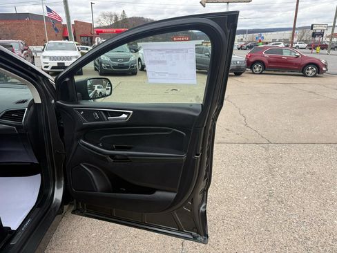 Used 2019 Ford Edge Titanium w/ Equipment Group 301A image 55