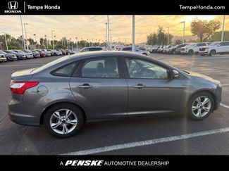 Used 2014 Ford Focus SE FWD video 1