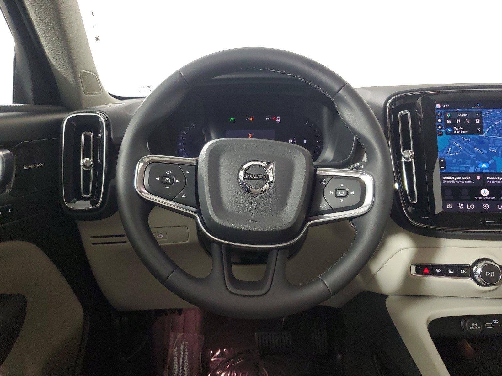 Certified 2024 Volvo XC40 B5 Plus w/ Climate Package AWD/4WD image 16