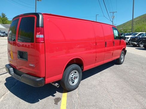 New 2026 GMC Savana 2500 Extended w/ Driver Convenience Package RWD image 18